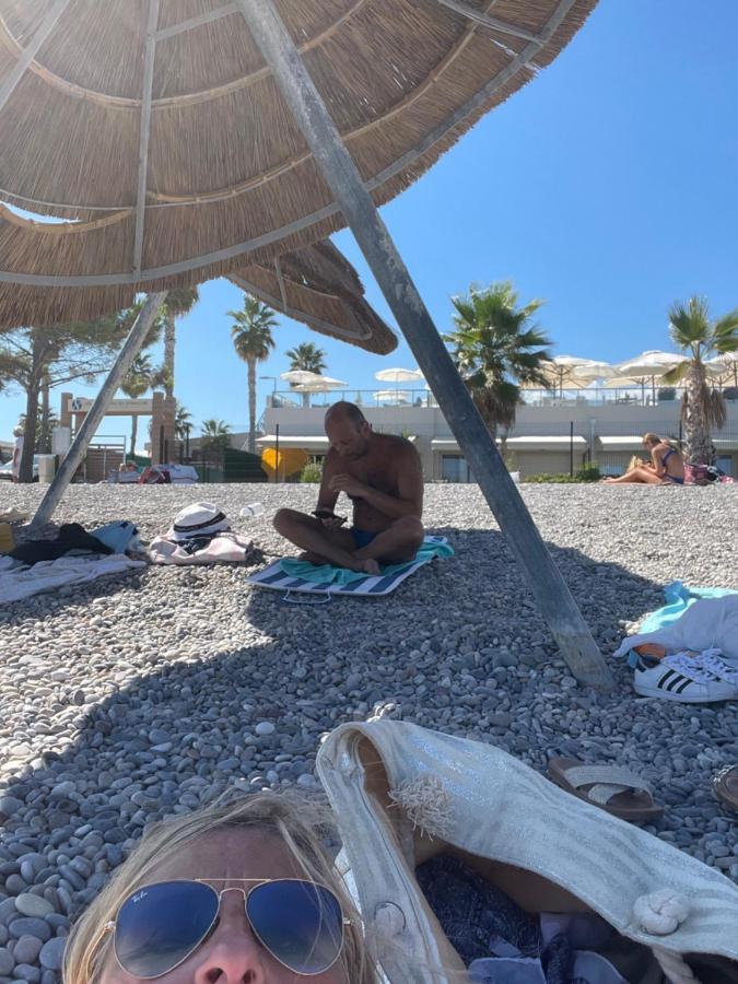 Villeneuve Loubet Plage- Entre Nice Et Cannes Exterior foto
