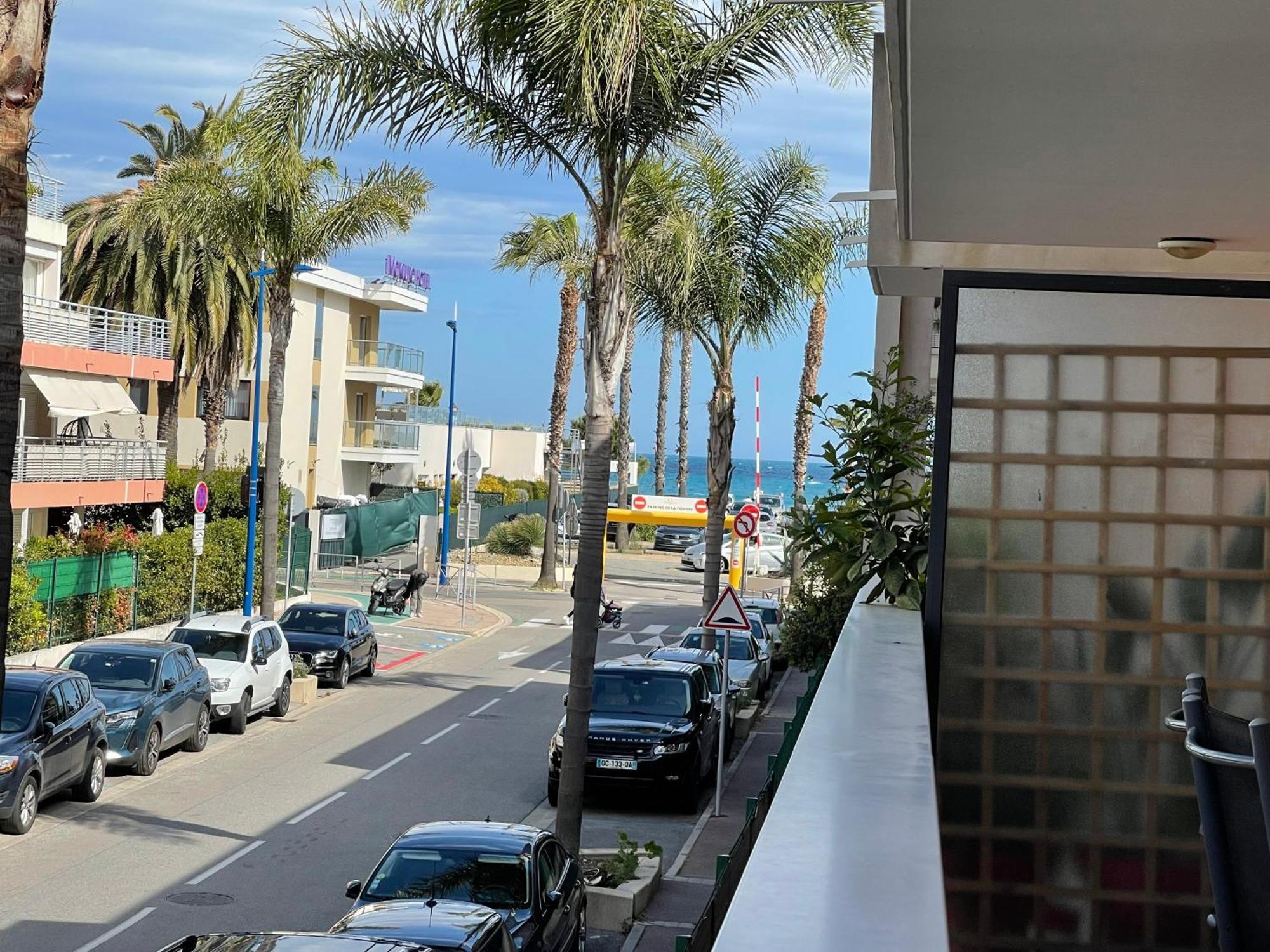 Villeneuve Loubet Plage- Entre Nice Et Cannes Exterior foto